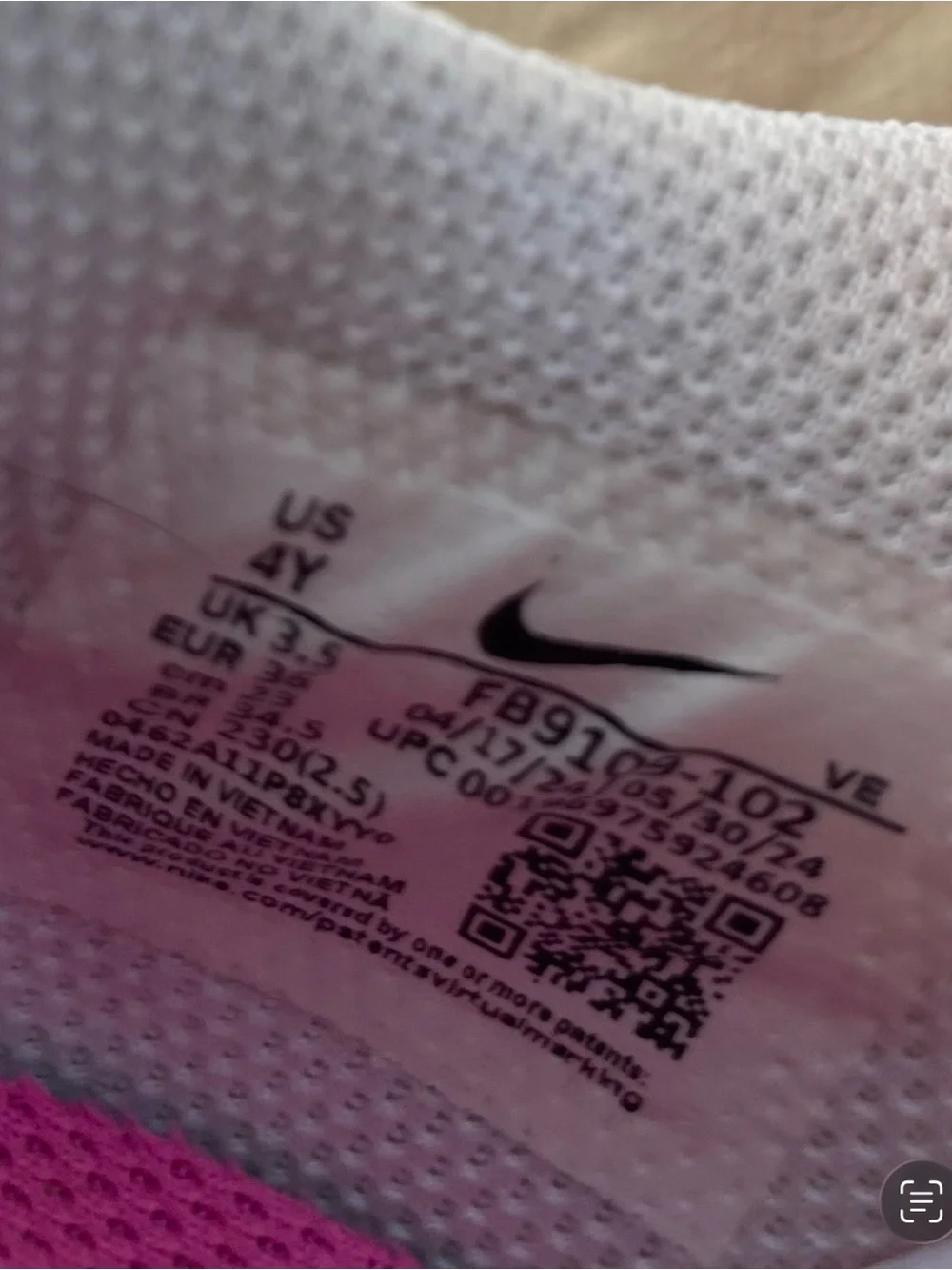 *EUC* Nike Women’s Dunk Low-top Sneakers ft. in Pink and White Color-way 4Y - Picture 6 of 6